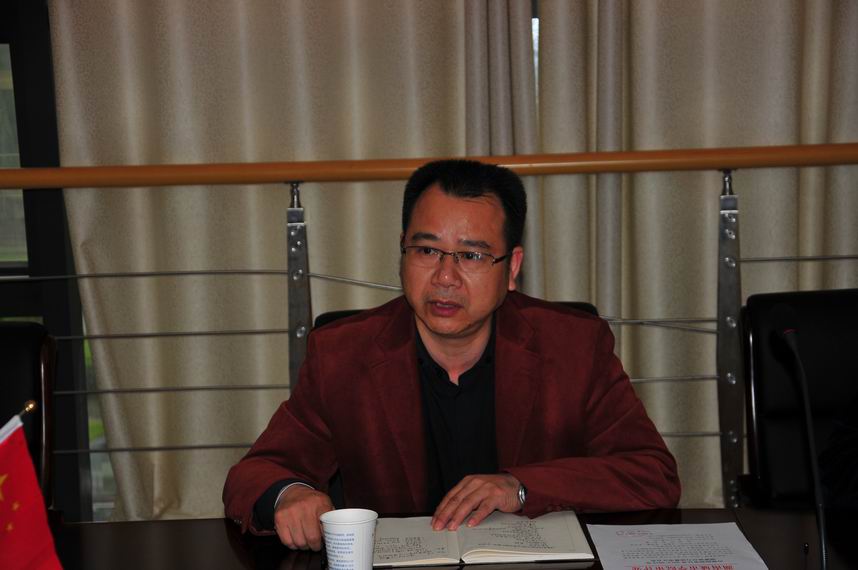 说明: http://www.hncu.net/__local/2/A2/33/1EE489DC7D6C185AD00BBA88D47_2849B800_152F0.jpg